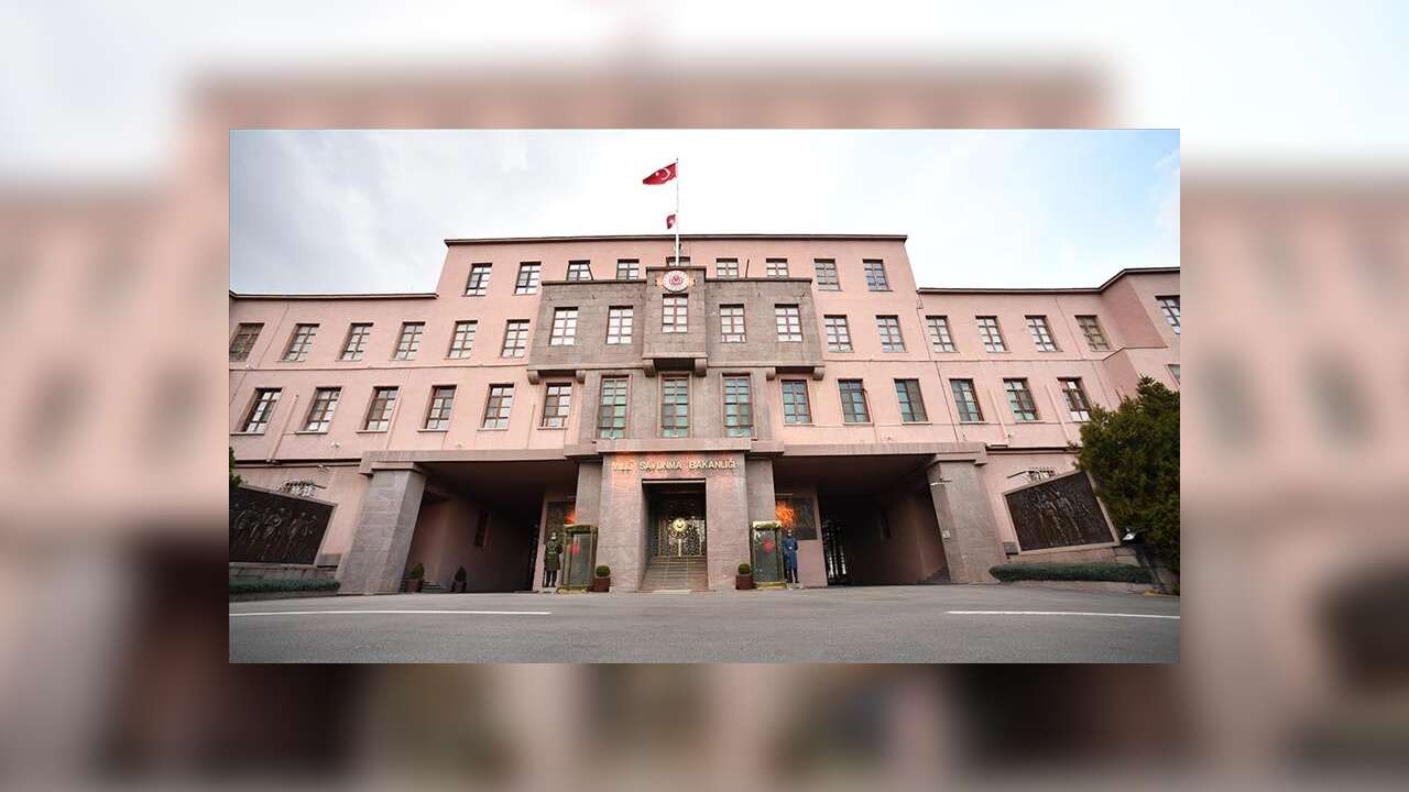 MSB'den Karadeniz'de sürüklenen şüpheli cisimlere ilişkin açıklama