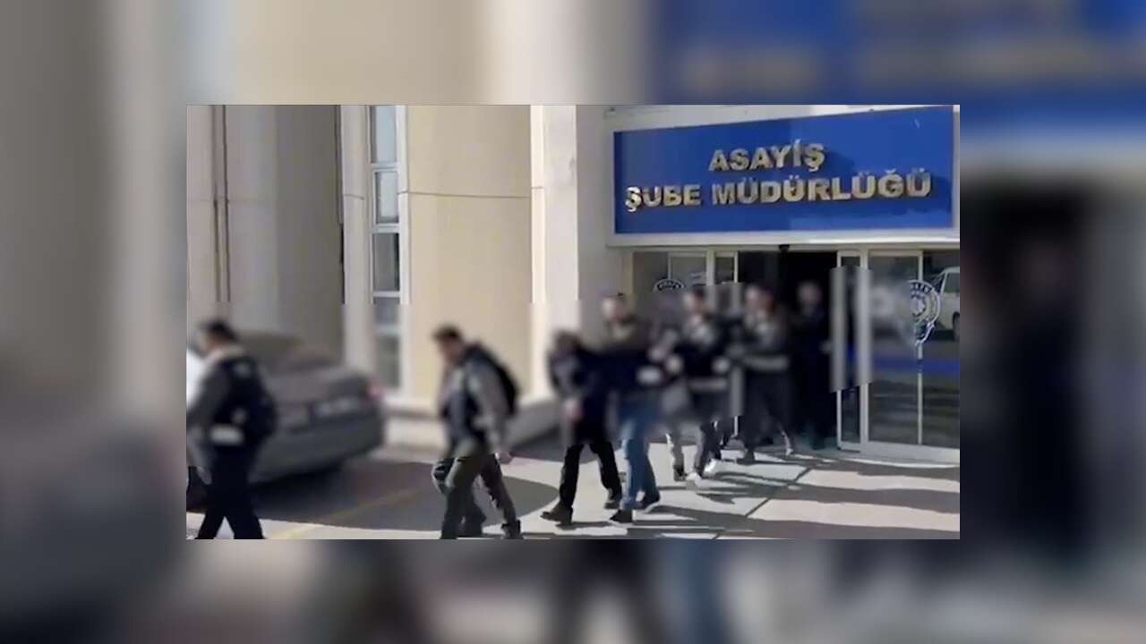 Ankara merkezli 22 ildeki dolandırıcılık operasyonları: 29 şüpheli tutuklandı