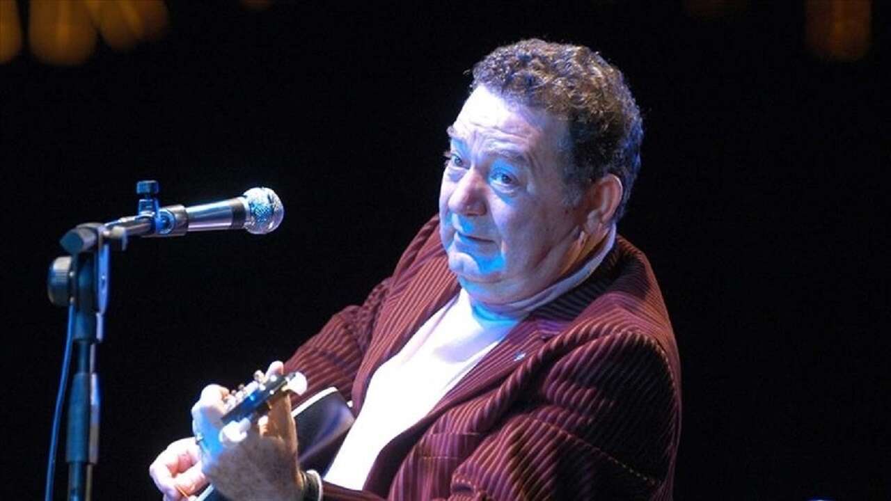 Unutulmaz şarkılara imza atan usta yorumcu: KAYAHAN