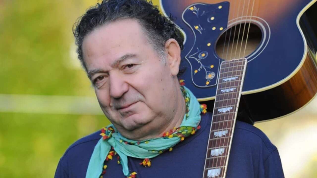 Unutulmaz şarkılara imza atan usta yorumcu: KAYAHAN