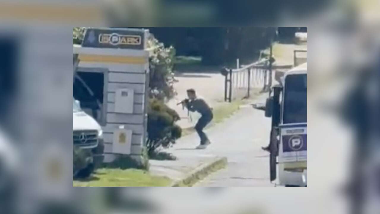 İstanbul'da İsrail Konsolosluğu çevresinde silah sesleri