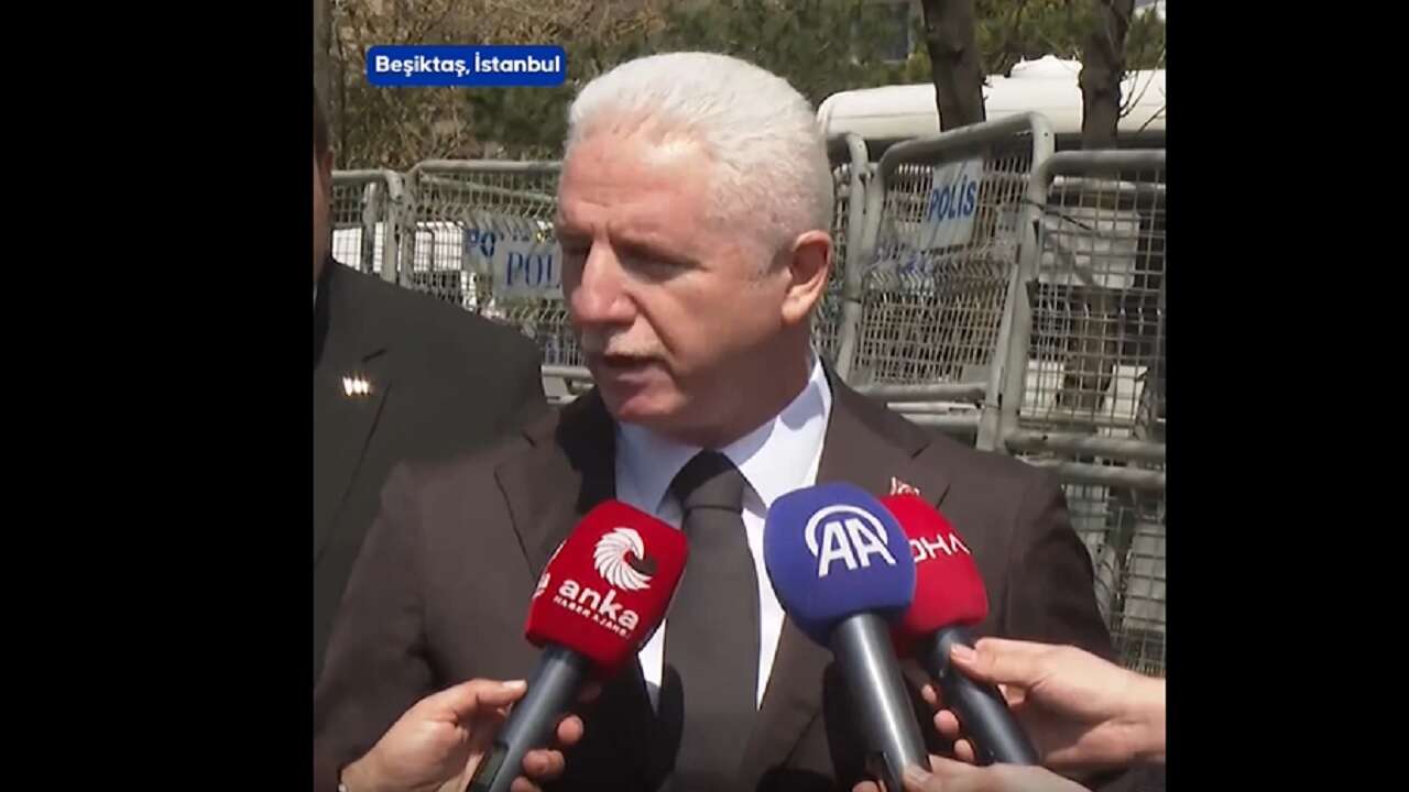 İstanbul Valisi Gül: Saldırı neticesinde 2 polisimiz hafif şekilde yaralandı