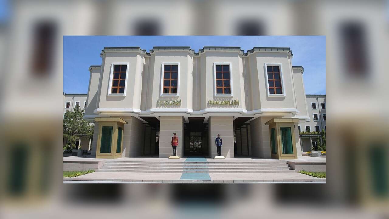 Kırmızı bültenle aranan 16, ulusal seviyede aranan 45 suçlu ülkeye getirildi