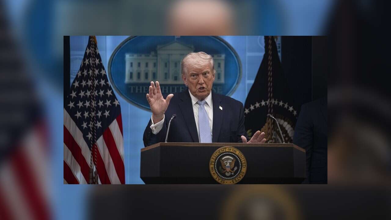 Trump'tan, İran'a "anlaşma olmazsa gemileri yüklüyoruz" tehdidi