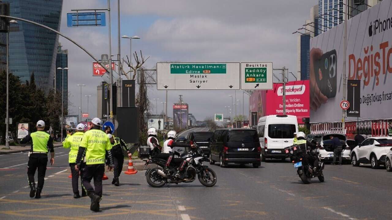 Beşiktaş'ta polis noktasına yönelik terör saldırısına ilişkin gözaltı sayısı 17'ye yükseldi