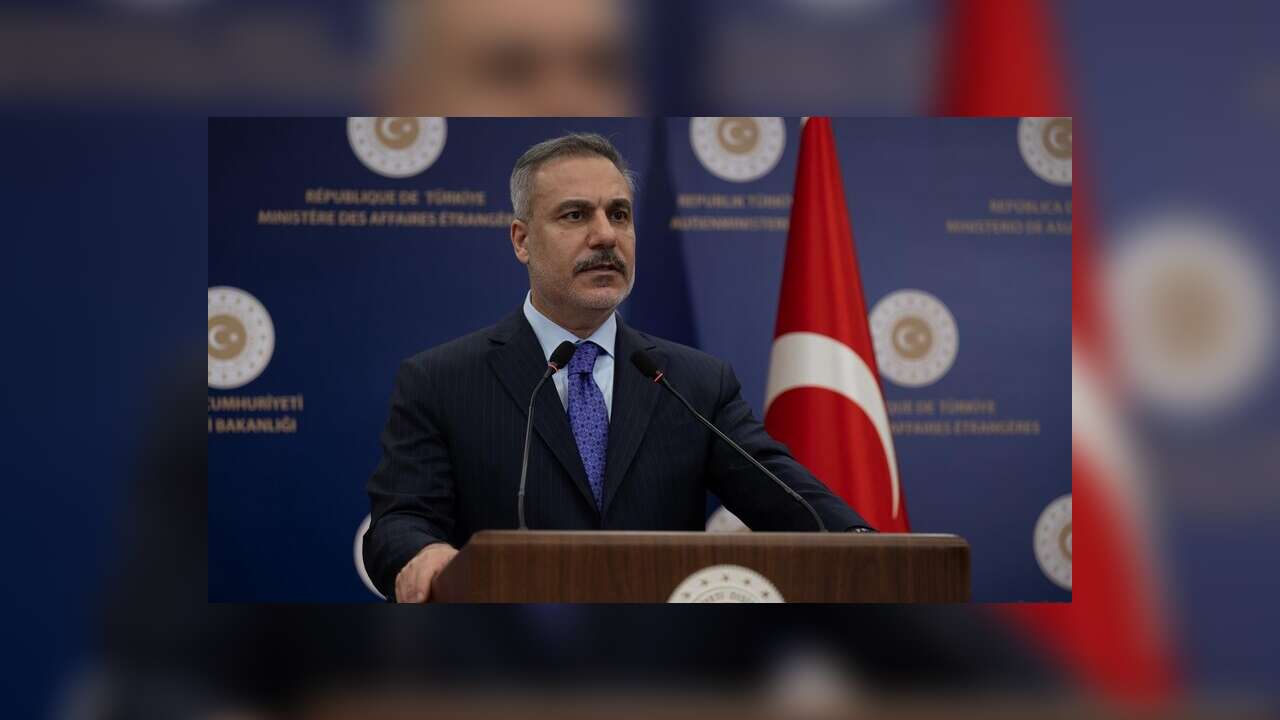 Bakan Fidan, İslamabad'daki müzakerelere katılan ABD'li ve Pakistanlı yetkililerle telefonda görüştü