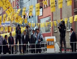 Sarıgül: Uçaklar Bomba Değil Turist Taşısın!