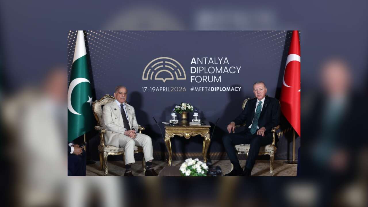 Cumhurbaşkanı Erdoğan'dan Antalya'da diplomasi trafiği