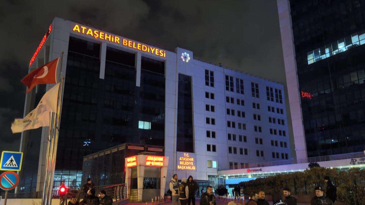 Ataşehir Belediyesi'ne yolsuzluk operasyonu: 18 Şüpheli Gözaltında!