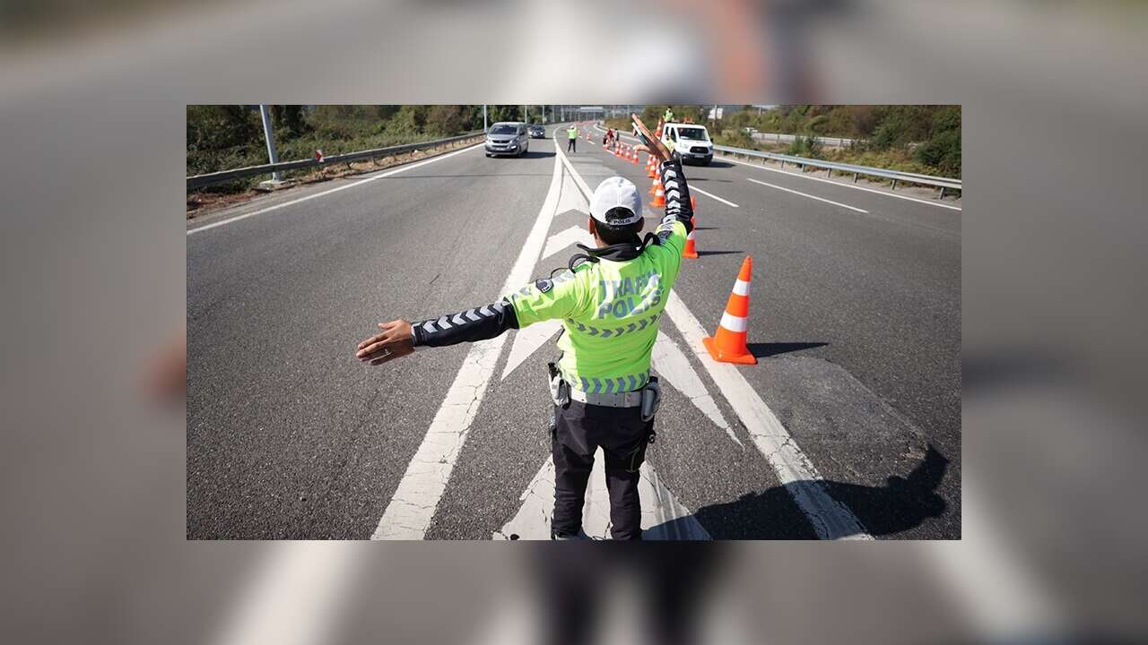 İstanbul'da yarın bazı yollar trafiğe kapatılacak!