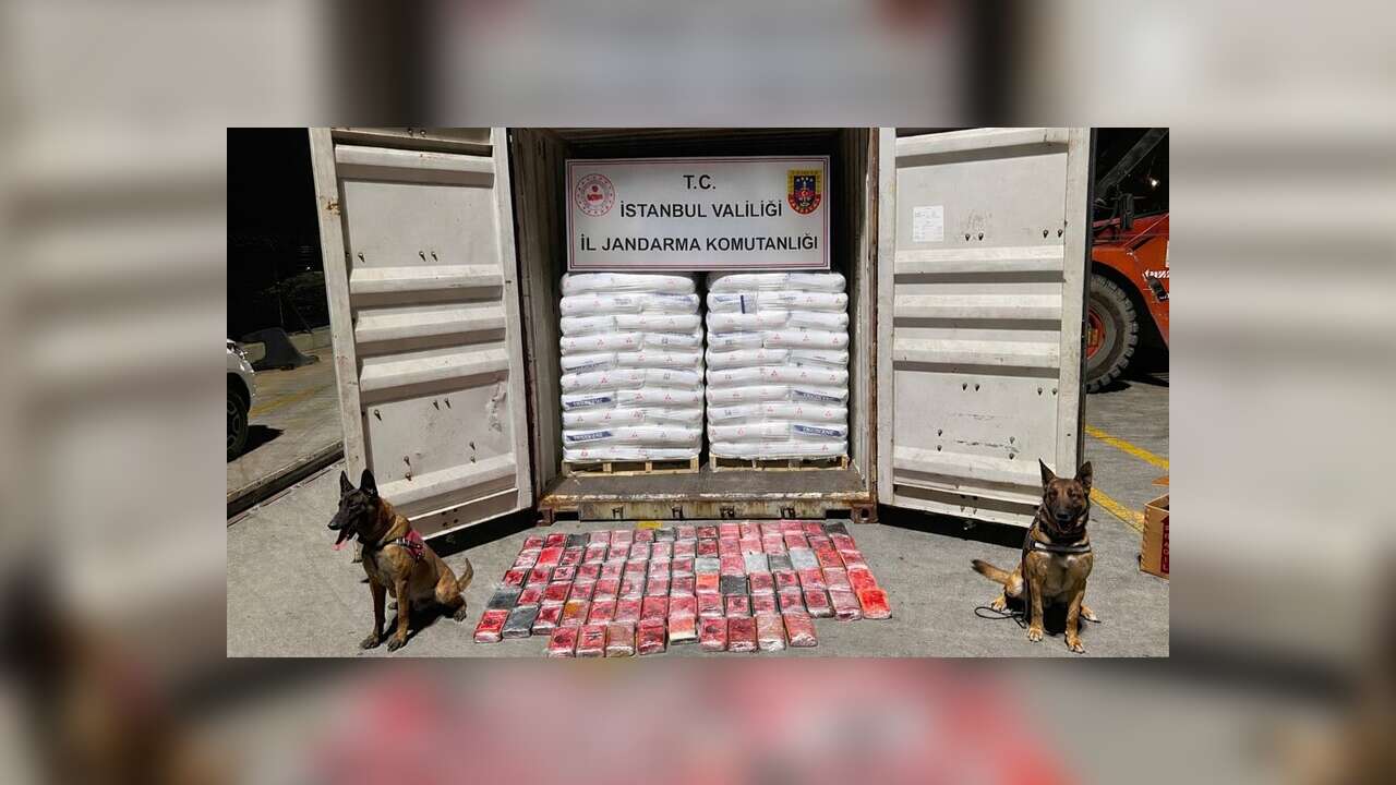 İstanbul'da düzenlenen uyuşturucu operasyonunda 106 kilogram kokain ele geçirildi!