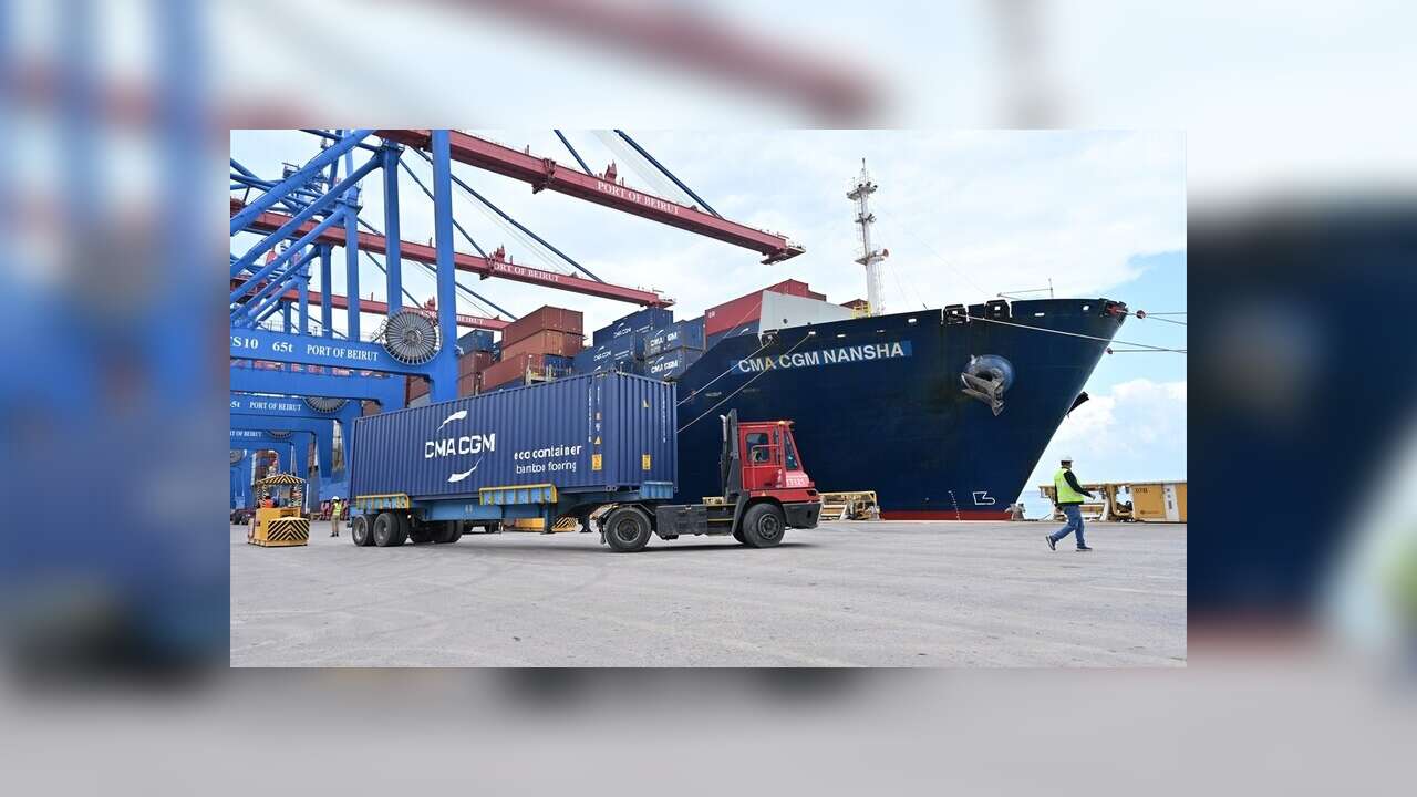 Türkiye'den Lübnan'a 38 konteynerlik insani yardım