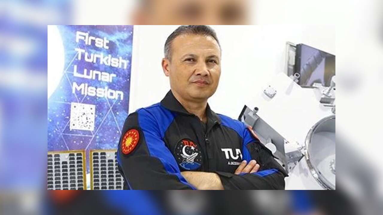 Astronot Alper Gezeravcı, AKM'de çocuklarla buluşacak!