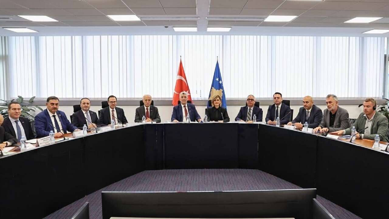Bolat, Türkiye ile Kosova arasındaki ticaret hacminin yaklaşık 1 milyar dolara ulaştığını belirtti