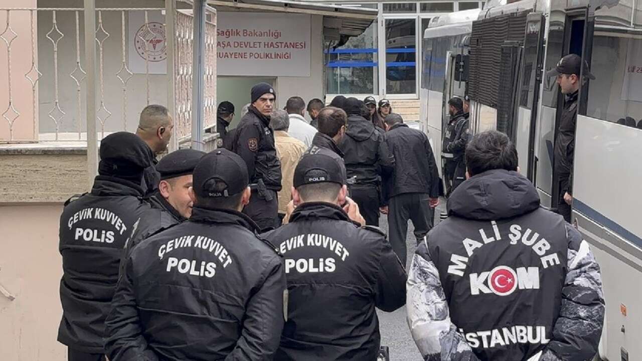 Uşak Belediyesi'ne yönelik rüşvet soruşturmasında gözaltına alınan 19 şüpheli için tutuklama talebi
