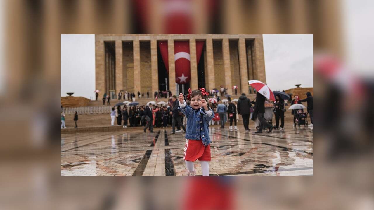 23 Nisan Ulusal Egemenlik ve Çocuk Bayramı coşkuyla kutlanıyor