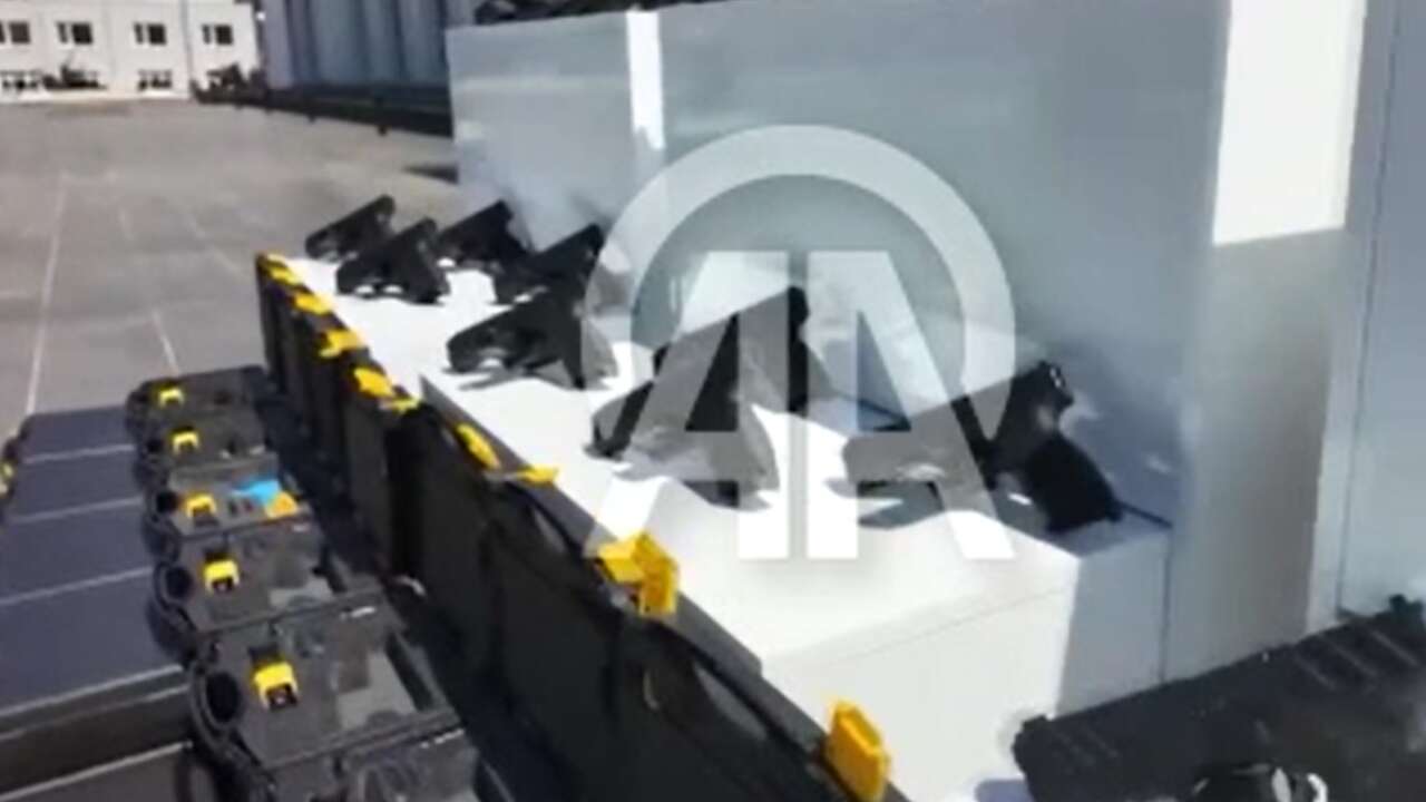 Kocaeli'de silah kaçakçılığı operasyonu: 60 ruhsatsız tabanca ele geçirildi