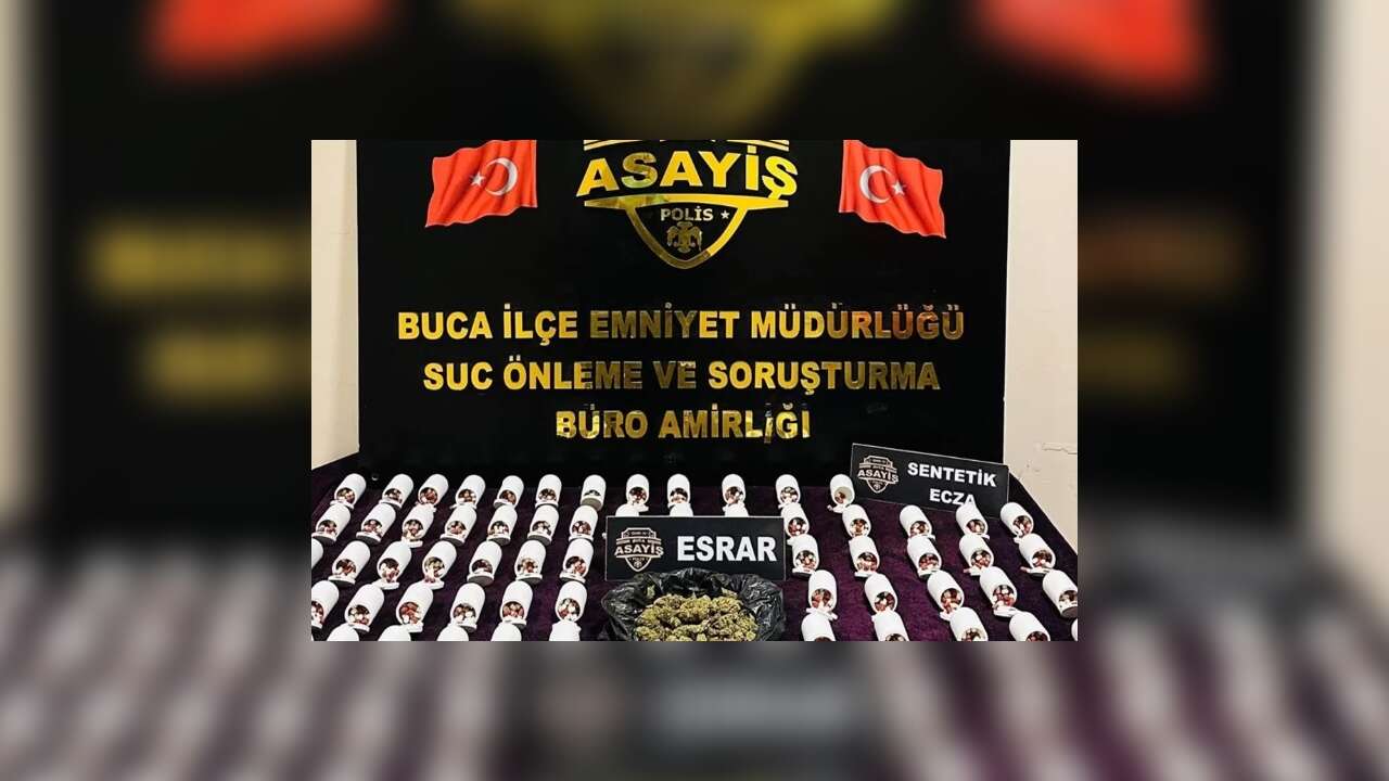 İzmir'in Buca'da 3 Bin 478 sentetik ecza ele geçirildi!
