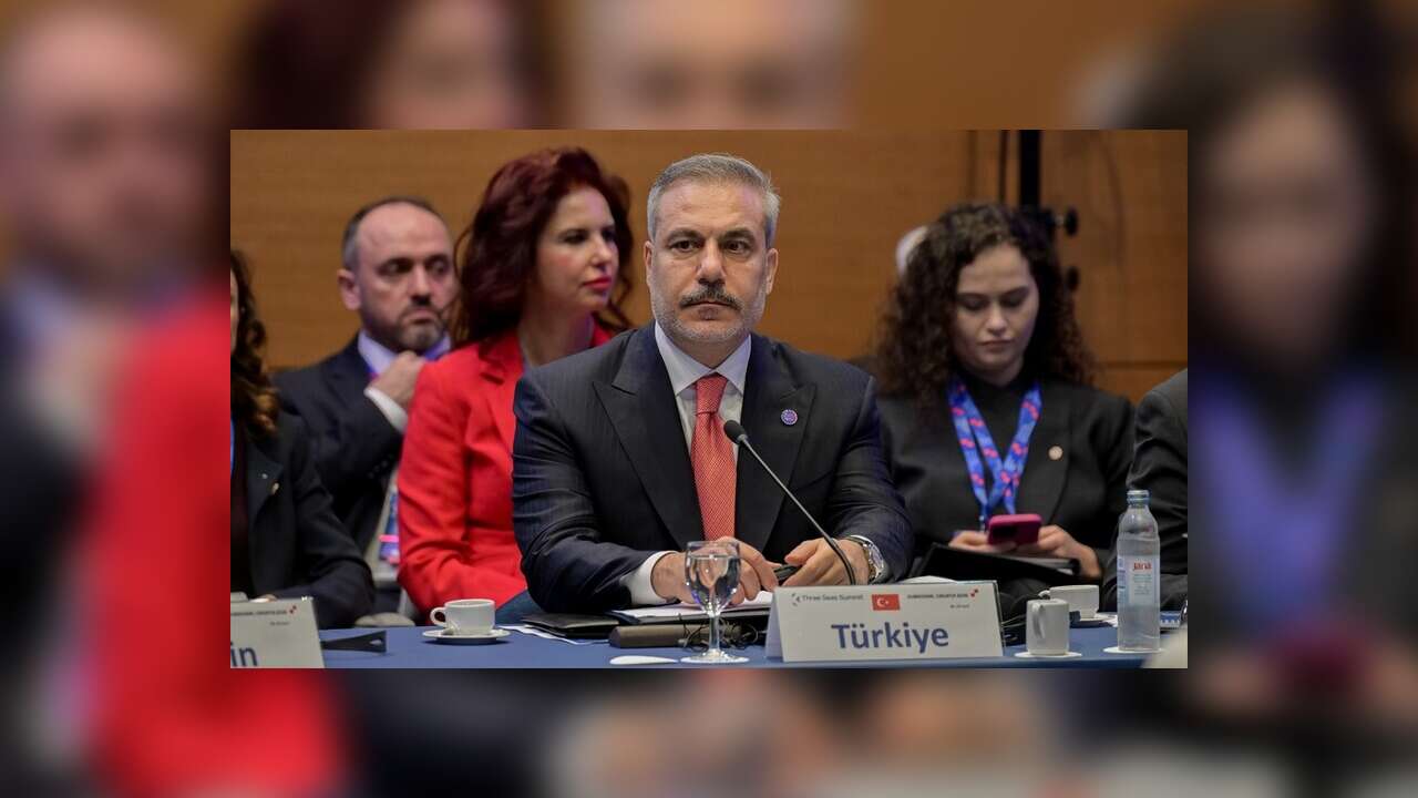 Dışişleri Bakanı Fidan Üç Deniz Girişimi 11. Zirvesi'ne katıldı