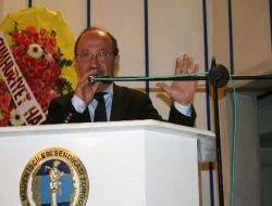 Zonguldak Belediye Başkanı Eşref: "Peygamberimizi (sas) Çok İyi Anlamalıyız!"