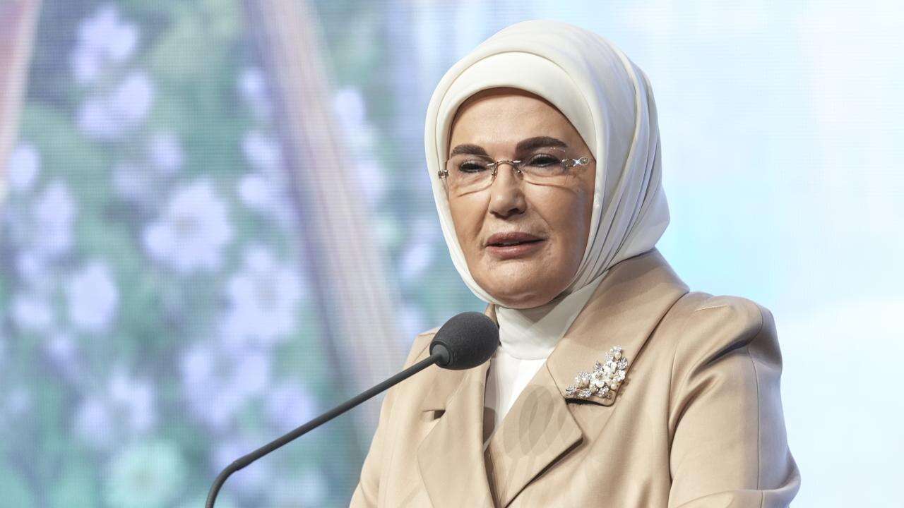 Emine Erdoğan'dan '1 MAYIS' paylaşımı