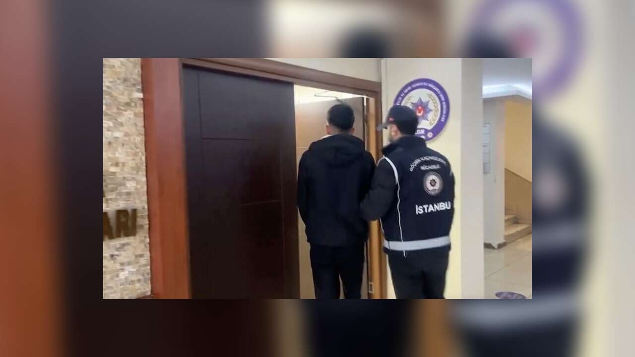 İst'da "sahte belgelerle ikamet izni" operasyonunda 31 şüpheli yakalandı
