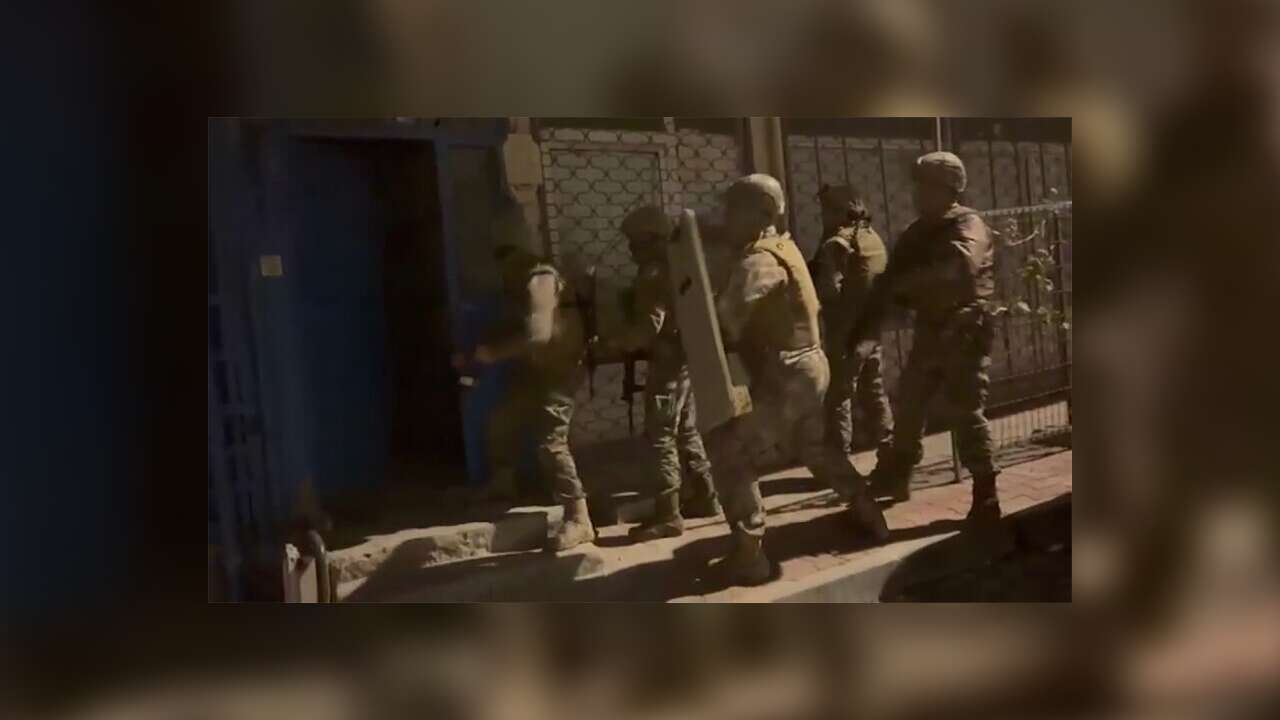 İstanbul merkezli suç örgütü operasyonunda 63 şüpheli yakalandı