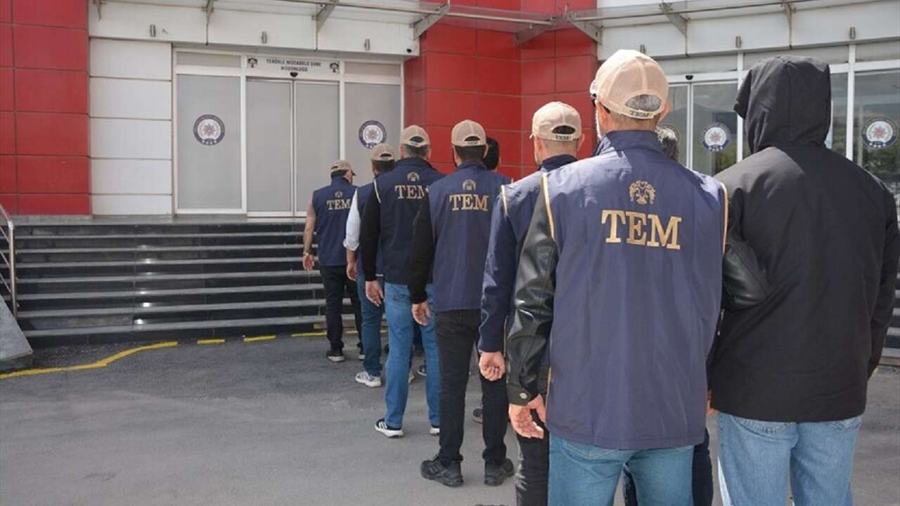 Malatya merkezli FETÖ operasyonunda 23 şüpheli gözaltına alındı