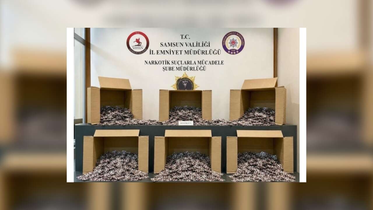 Samsun'da Uyuşturucu Operasyonu: 172 Bin Hap Ele Geçirildi