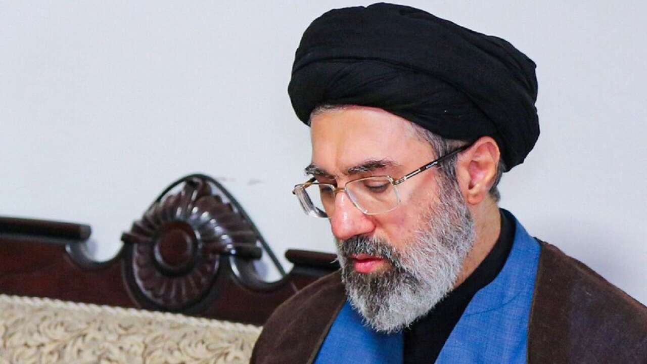İran lideri Hamaney, Hatemu'l Enbiya Merkez Karargahı Komutanı Abdullahi ile görüştü