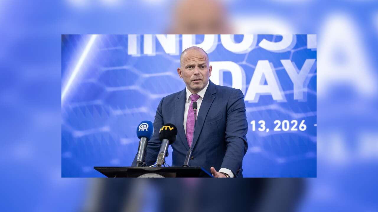 Belçika Savunma Bakanı Francken'den Türk savunma sanayisine övgü