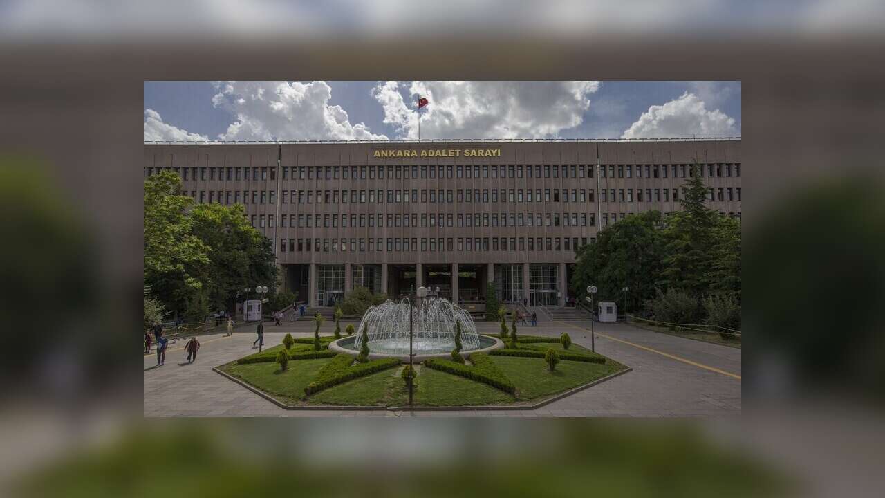 FETÖ'nün "kamu mahrem yapılanması"na yönelik soruşturmada 24 şüpheli hakkında gözaltı kararı