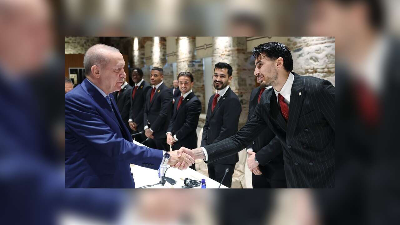 Erdoğan'dan Galatasaray Futbol Takımını kabulüne ilişkin paylaşım
