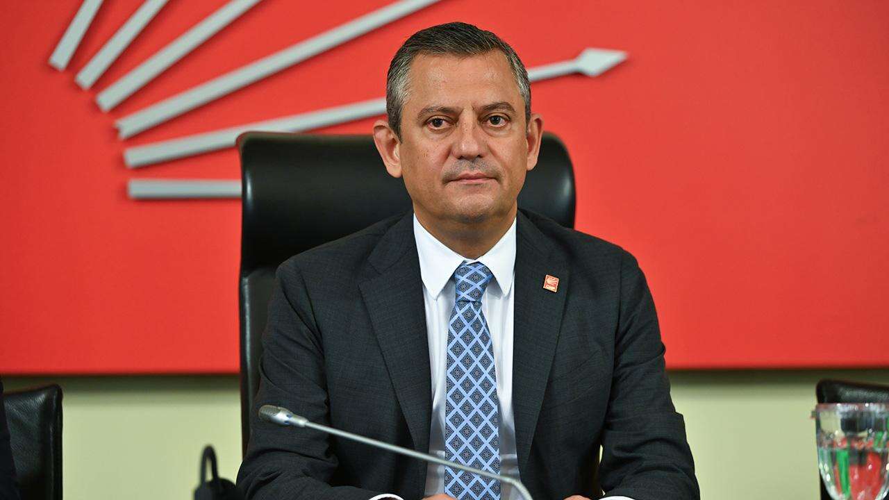 Özgür Özel 300 bin lira tazminat ödemeye mahkum edildi