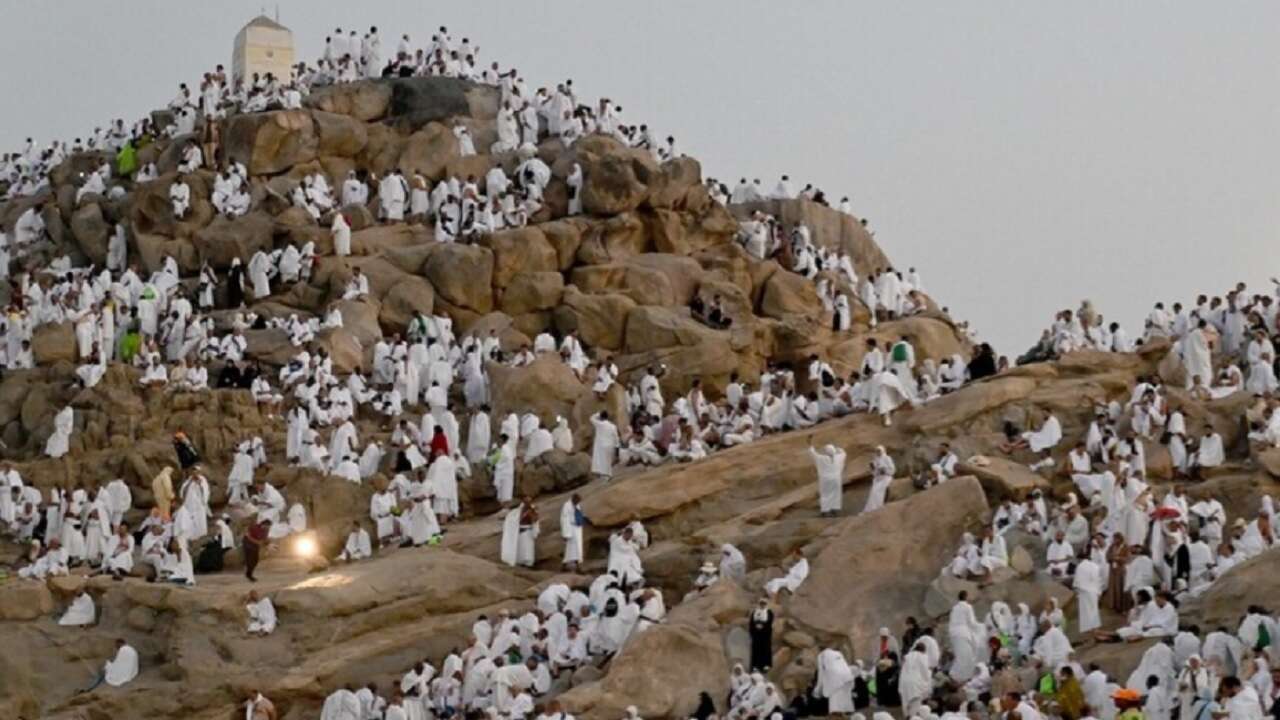 Hacı adayları ARAFAT'ta..