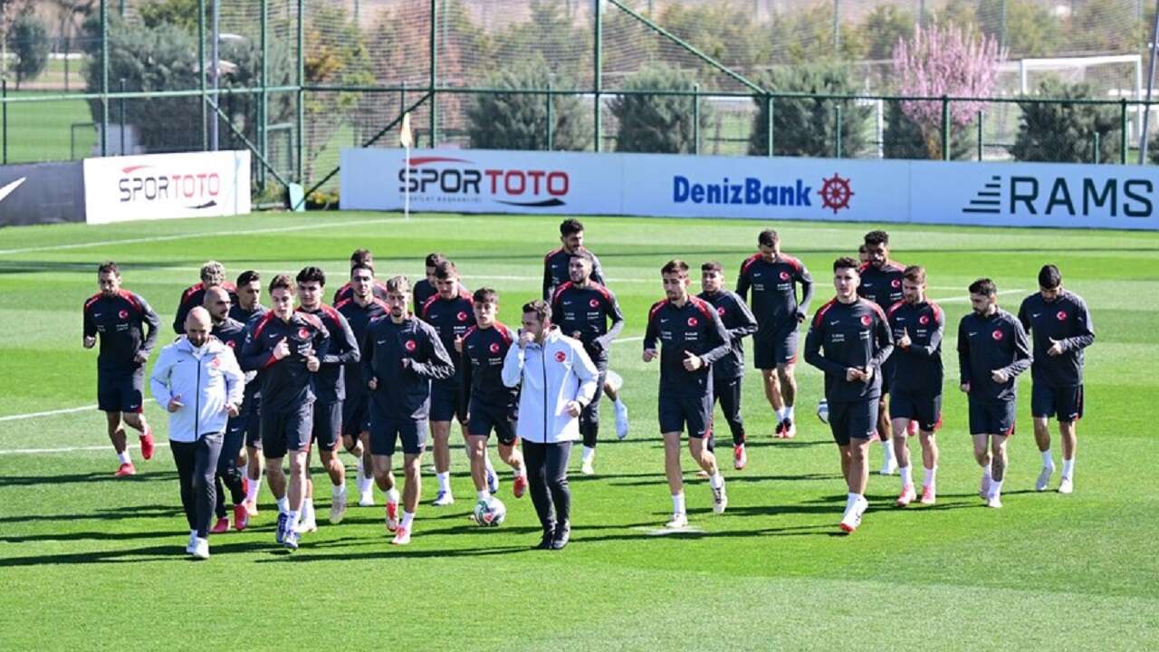 A Milli Futbol Takımı dayanıklılık testinden geçti!