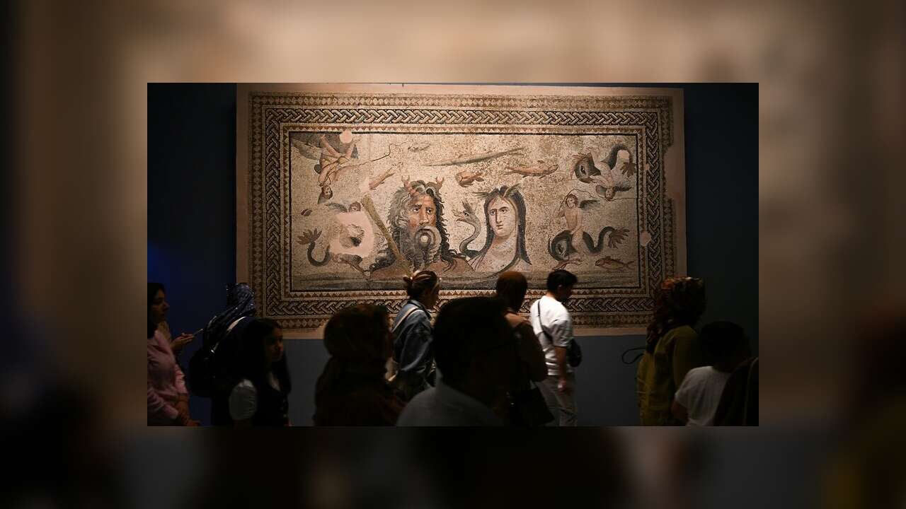 Zeugma Mozaik Müzesi'nde bayram tatilinde ziyaretçi yoğunluğu