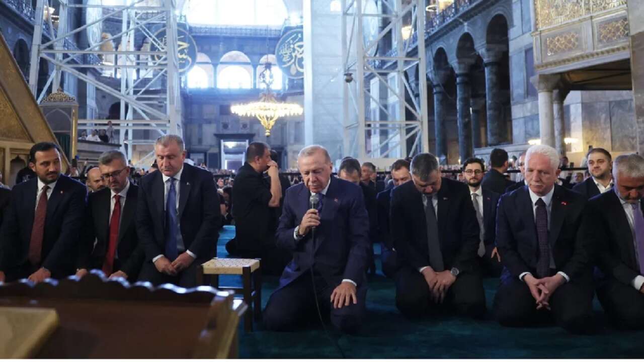 Cumhurbaşkanı Erdoğan'dan Kur'an-ı Kerim tilaveti