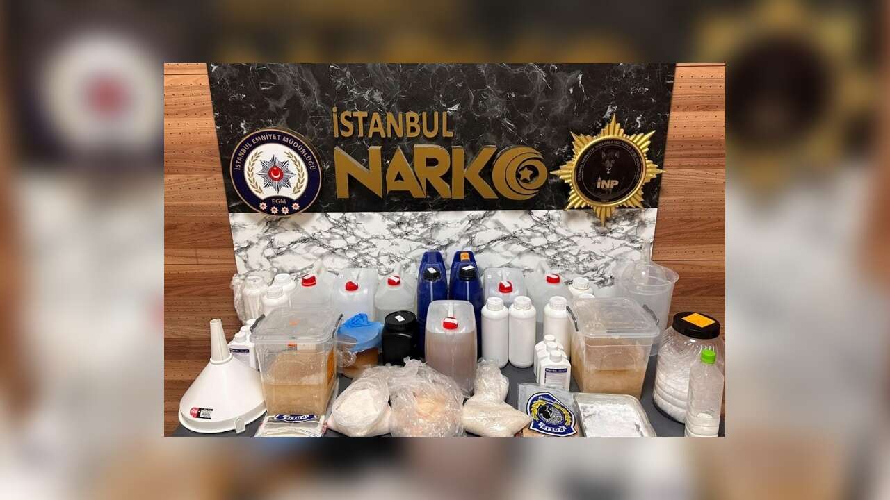 FLAŞ / İstanbul'da 30 KİLO Uyuşturucu ele geçirildi!