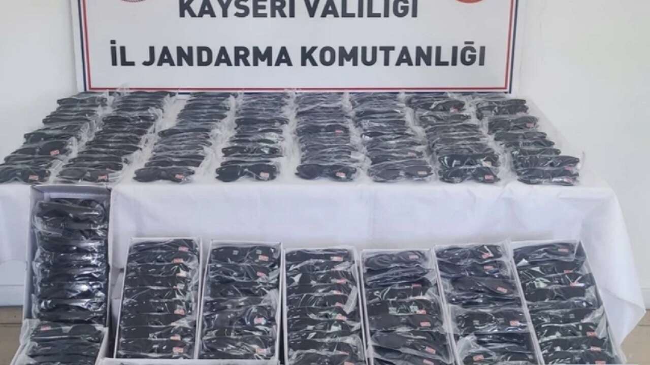 Kayseri’de 3 Milyon TL’lik gümrük kaçağı güneş gözlüğü ele geçirildi