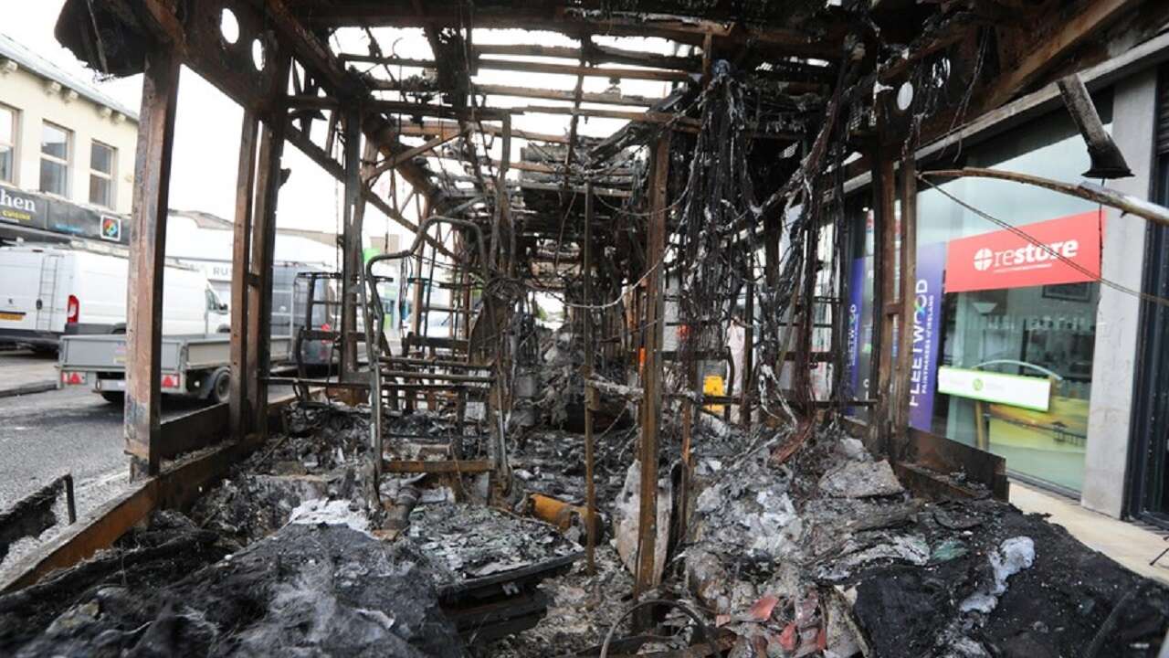 Kuzey İrlanda'da saldırıya uğrayan Türk berber: Yalnız bırakılmadık