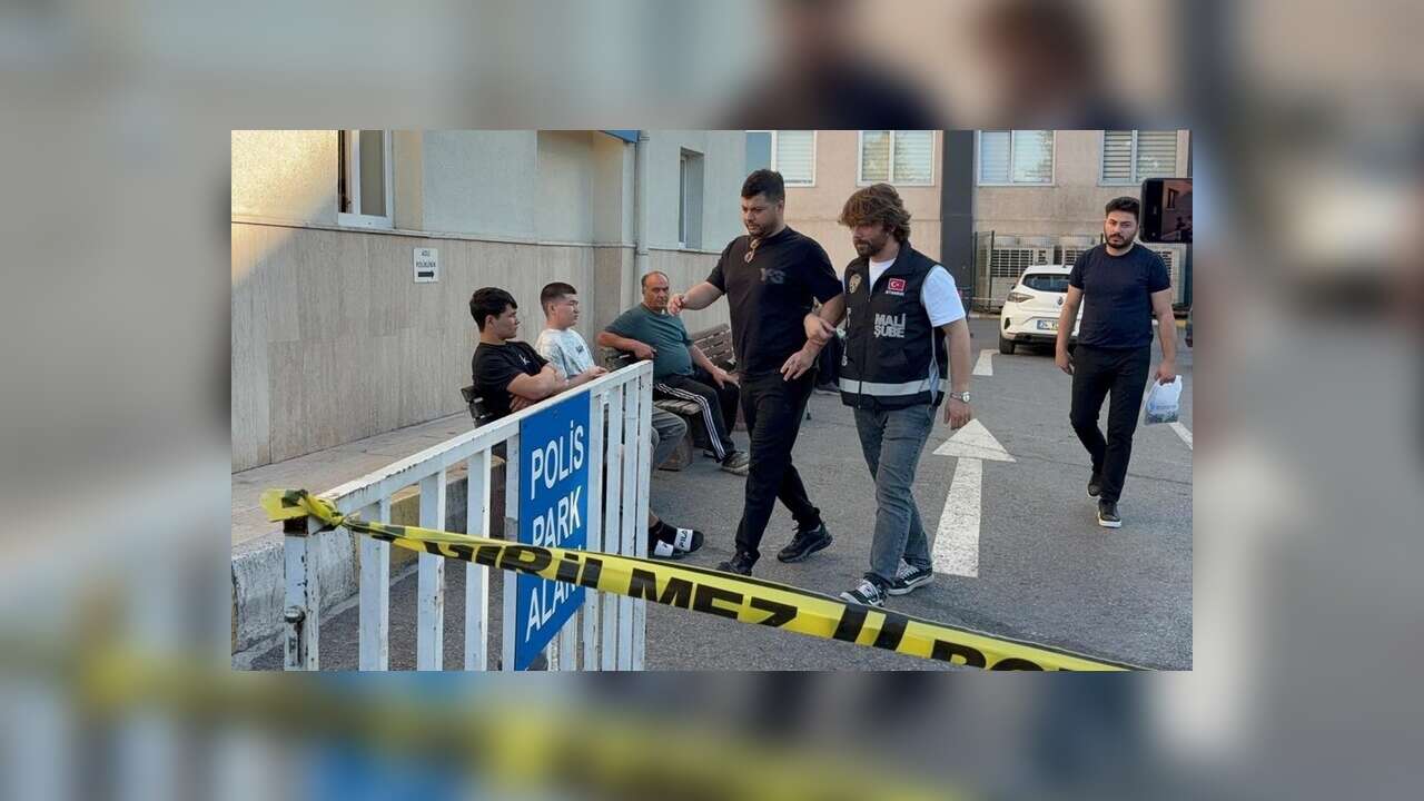 İstanbul merkezli "usulsüz iskan" operasyonunda 27 şüpheli yakalandı