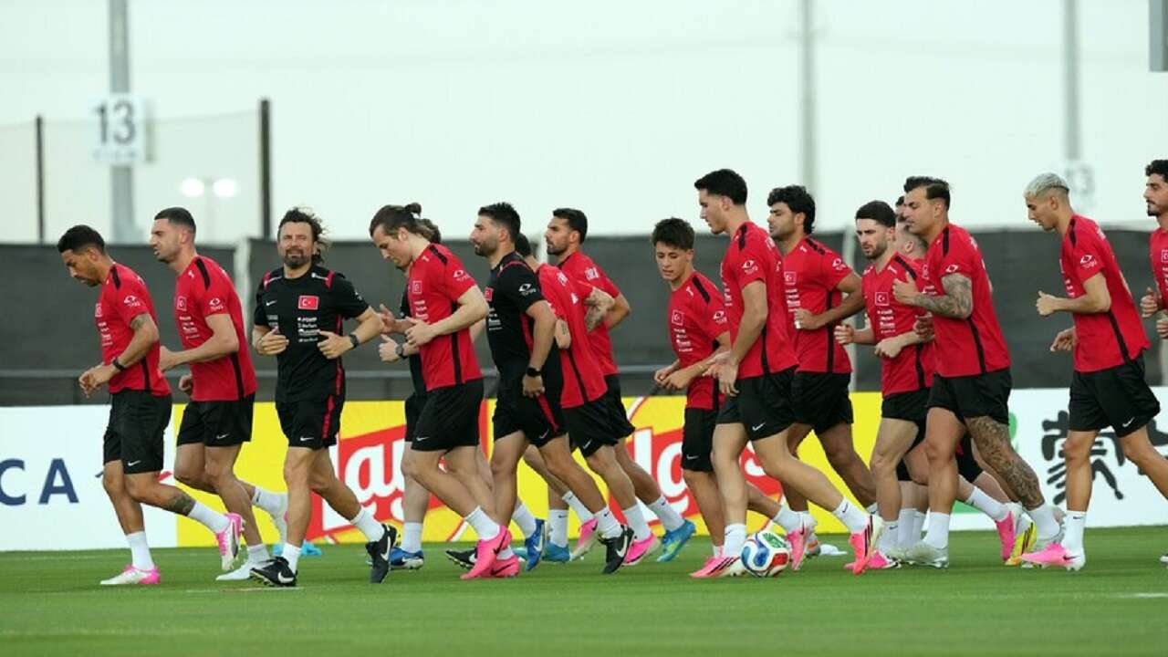 A Milli Futbol Takımı, Paraguay maçının hazırlıklarını sürdürdü