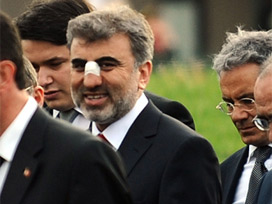 "Kırılsa da dökülse de devam"