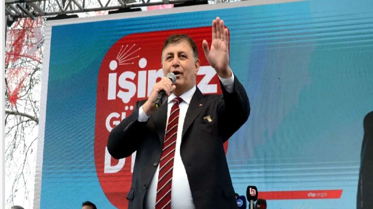 İzmir Büyükşehir Belediye Başkanı Cemil Tugay partisinden istifa etti!