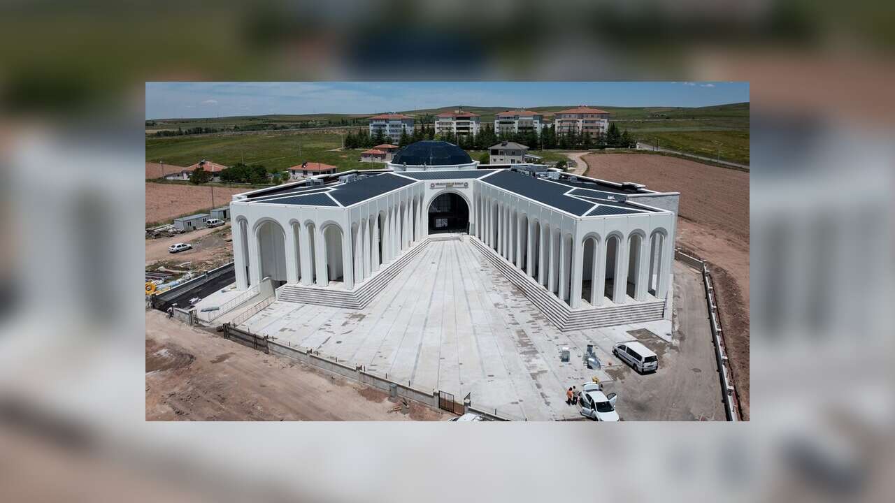 Bahçeli'nin hibe ettiği arsaya yapılan cemevinin ikinci etap çalışmaları tamamlandı