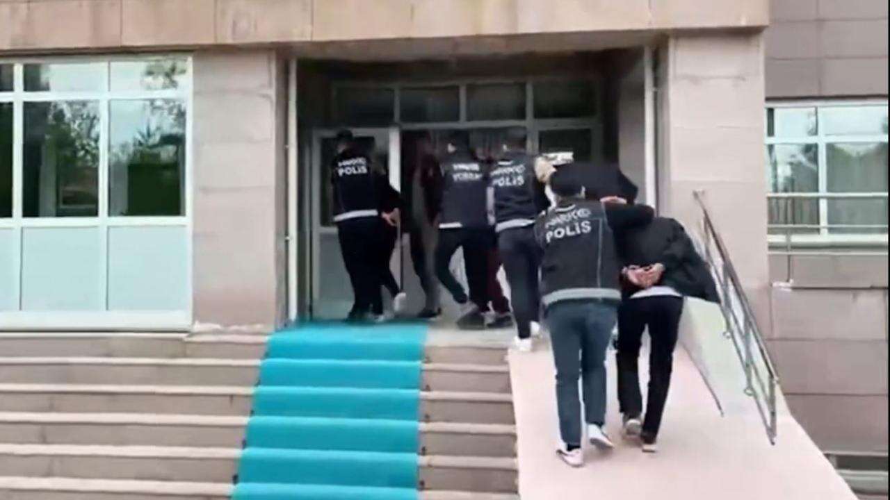 76 ilde uyuşturucu tacirlerine operasyon: 976 Şüpheli tutuklandı