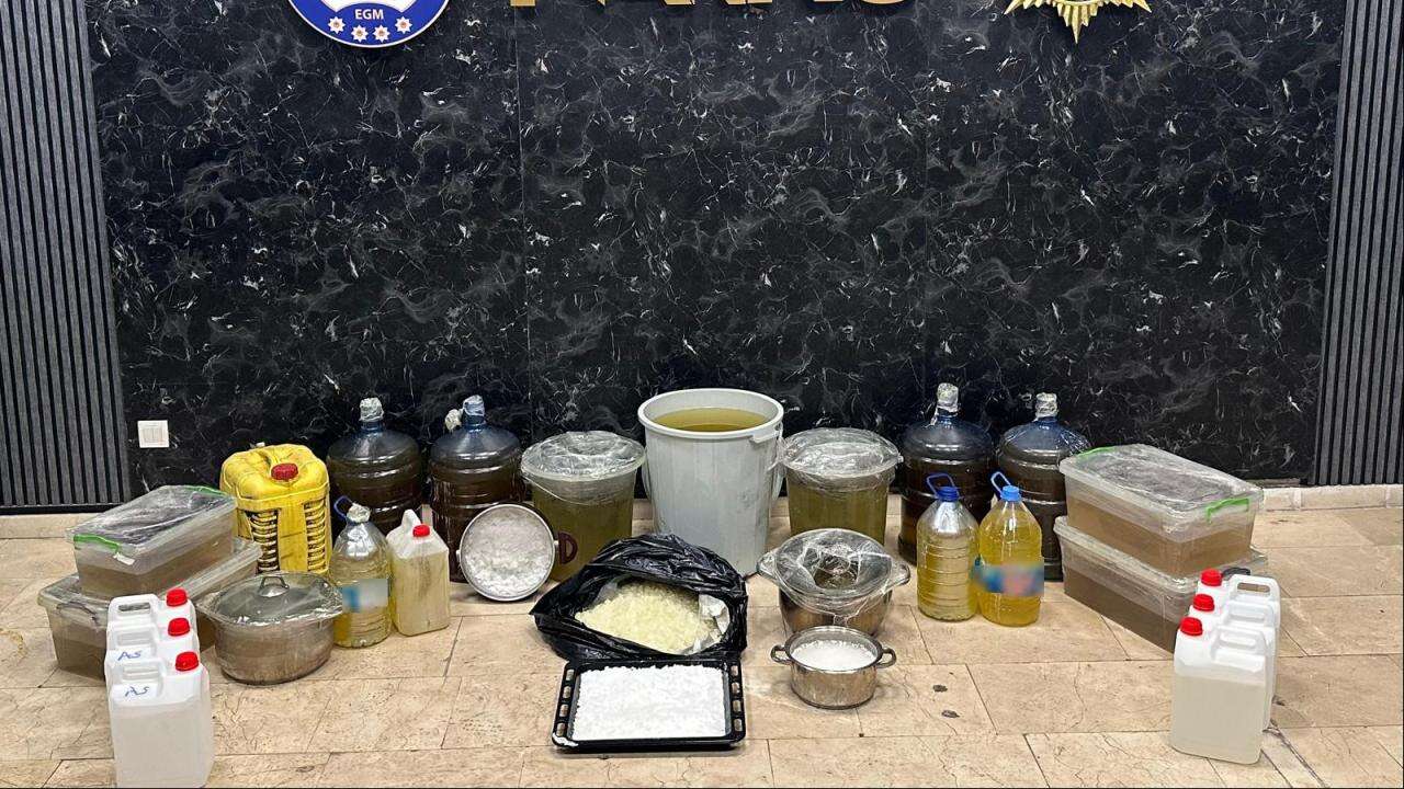 Beşiktaş'ta yaklaşık 250 kilogram uyuşturucu ele geçirildi