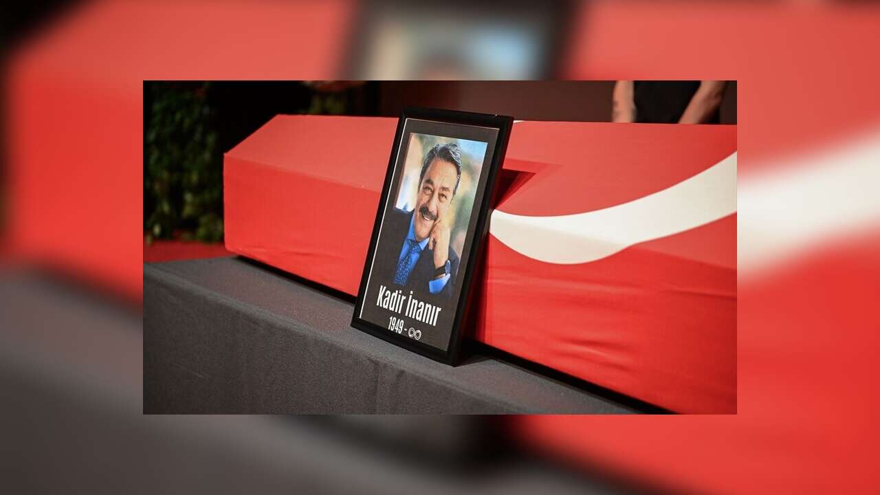 Kadir İnanır, son yolculuğuna uğurlanıyor