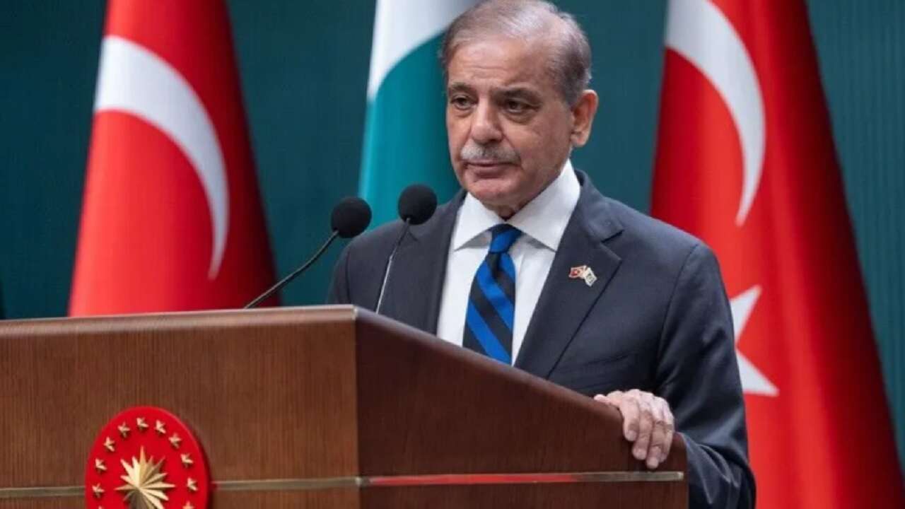 Pakistan Başbakanı Şerif, Türkiye'de..